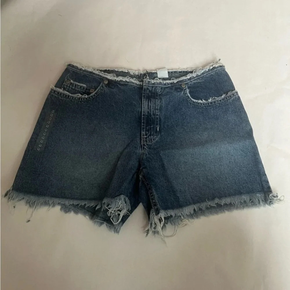 Jobacci Shorts Women's size US 4 Denim blue Cut Off Mini  Short NWT